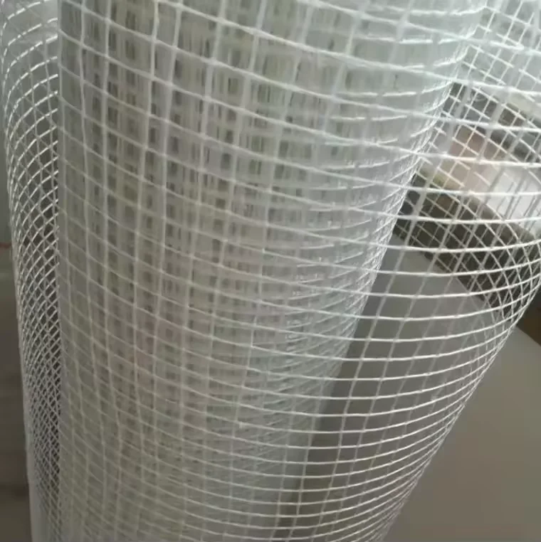 Alkali-resistant 145g 4*4/5*5mm fiberglass mesh tape high strength white fiberglass fabric mesh for building material