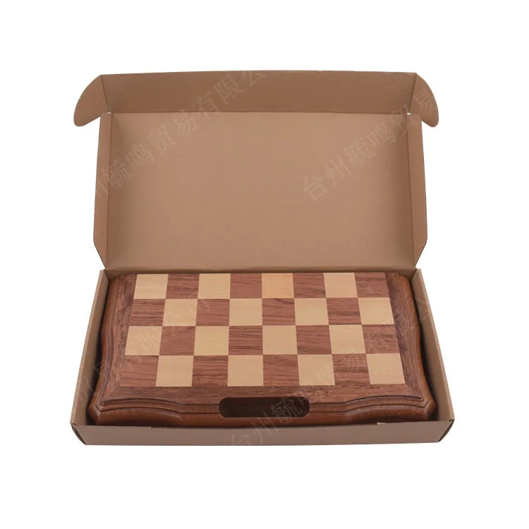 Portable New Pattern Beautiful Attractive Looking Wooden Chess Set Indoor Games And Business Gifting Purpose