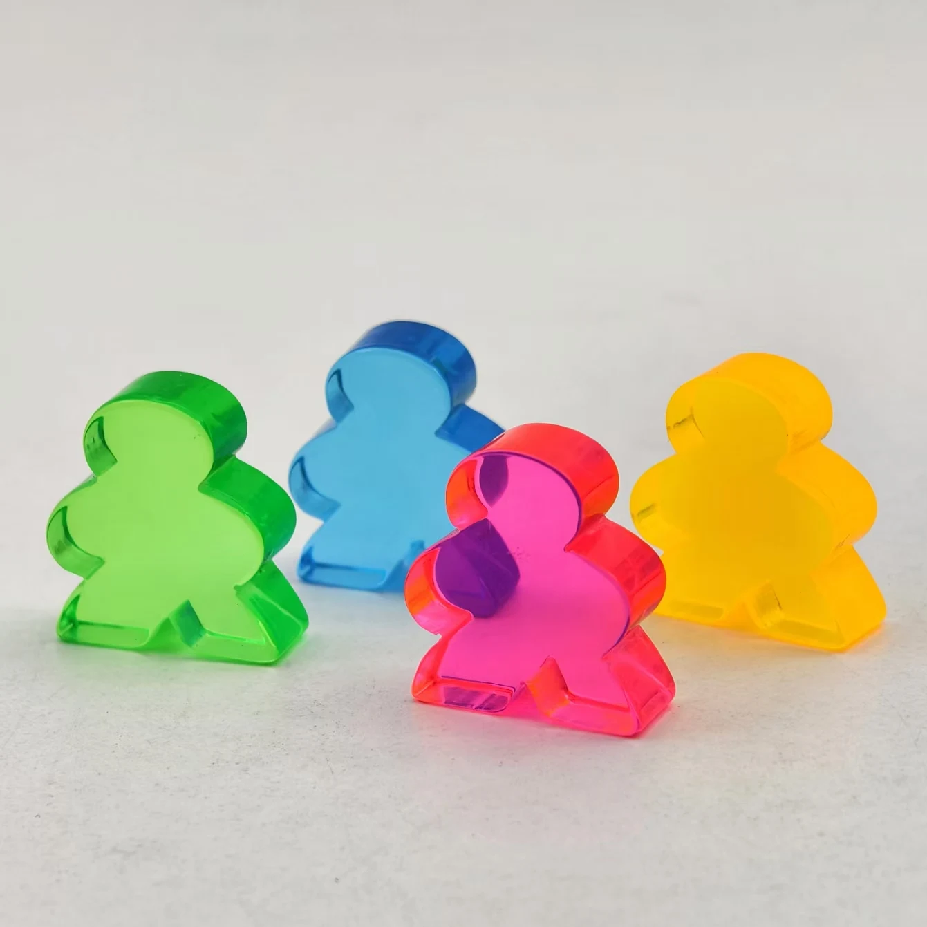 factory customized high quality low moq table games chess pieces acrylic resin transparent multi size various shapes checkers