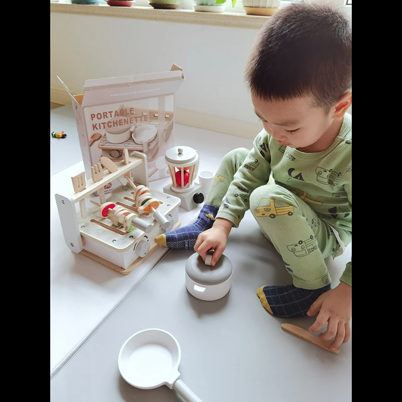 Wooden imitate barbecue set Mini kitchen toy small portable cook top kitchen toy Two-in-one assembly cooking food play toys