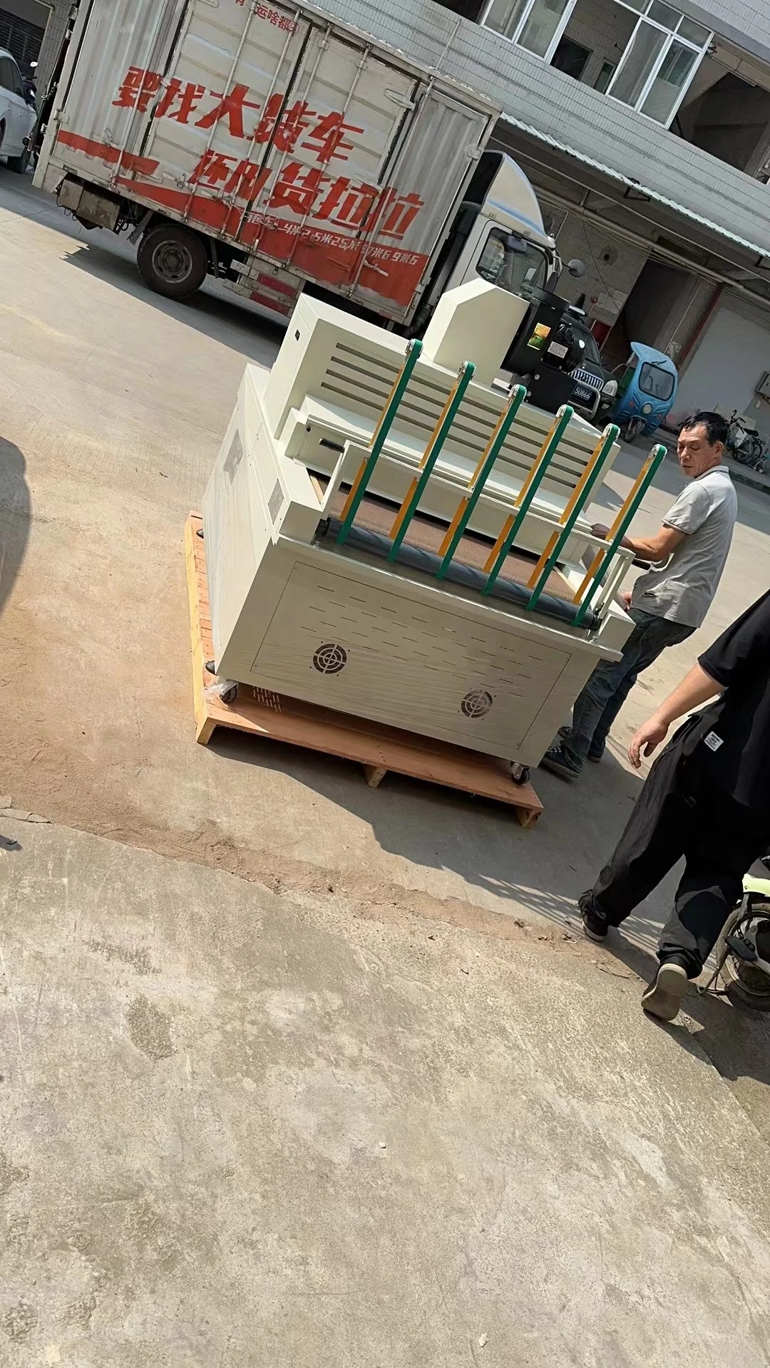 ECO CE certificate desktop uv coating machine Good Performance uv curing spot uv coating machine