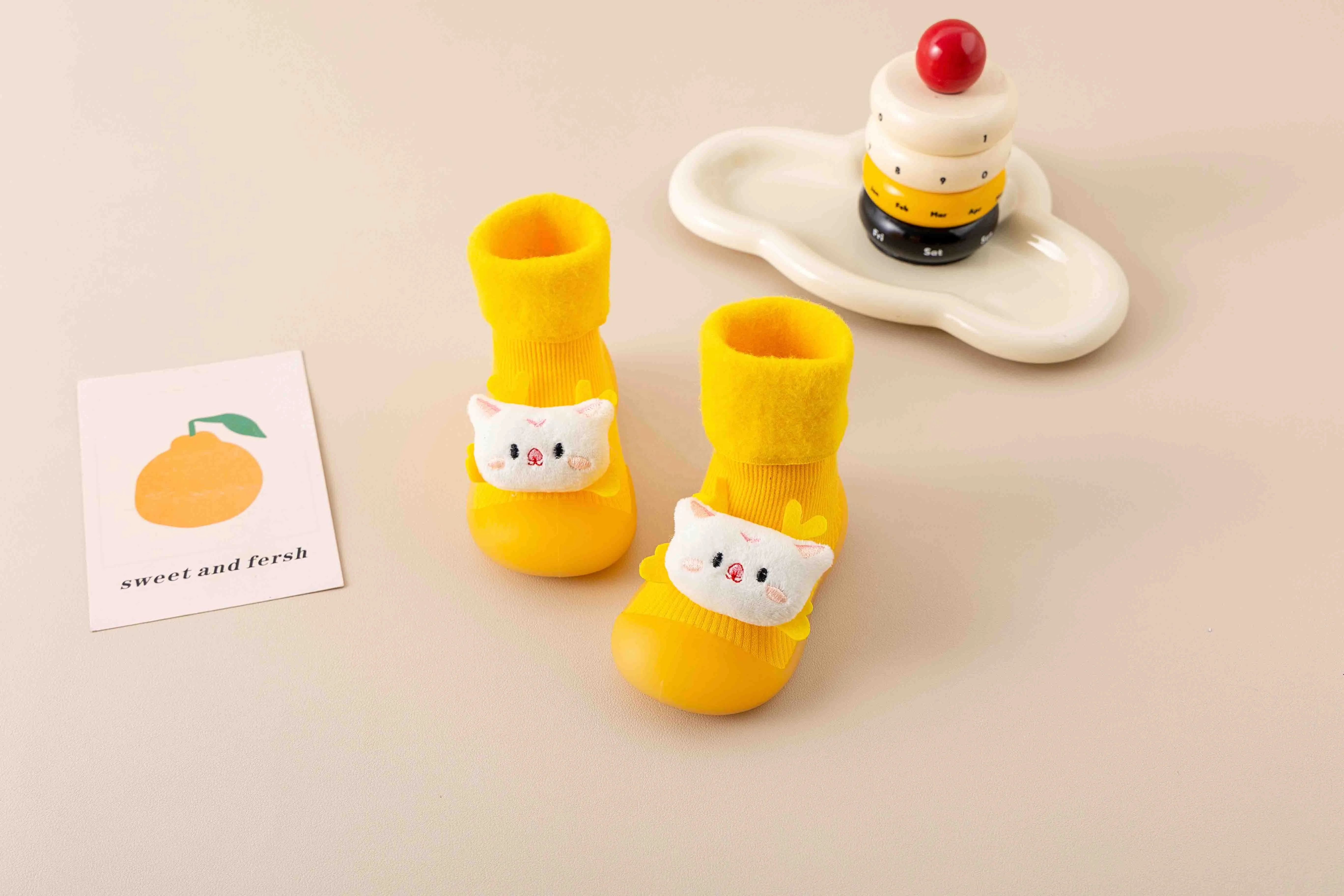 Kids Toddler warm thermal shoe socks cute animals Eco-friendly rubber sloe baby shoe socks  Wholesales