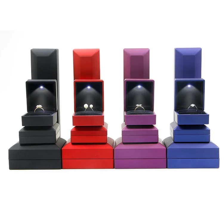 wholesale custom logo pendant necklace ring earring bracelet ring necklace bracelet led jewelry packaging gift box with light