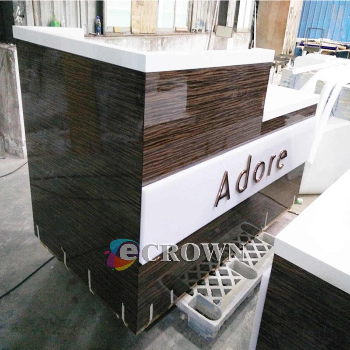 Original New Unique Registration Register Table Wall Cabinet for Sale ODM