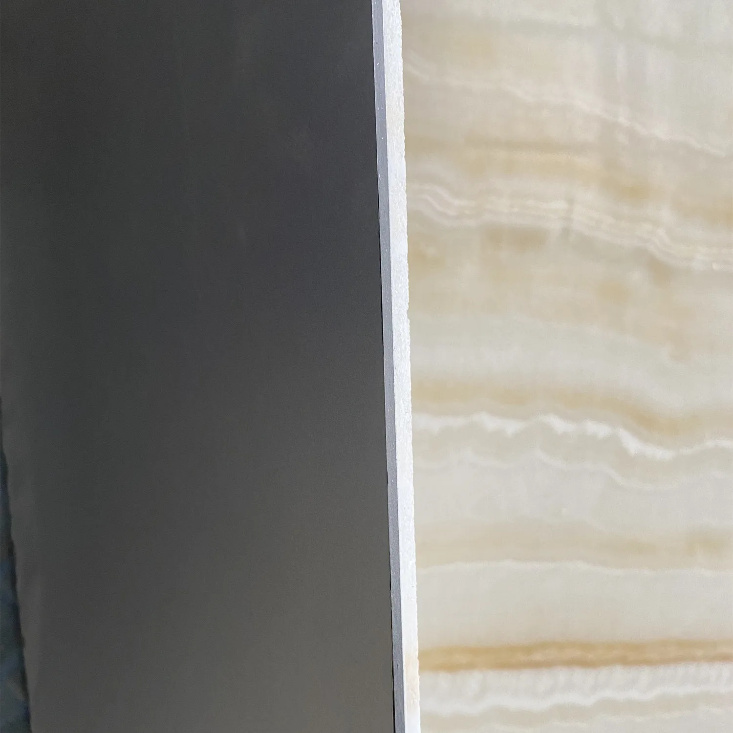 White Onyx Thin Marble Panel with ACM / ACP Panel backing for Wall Deco