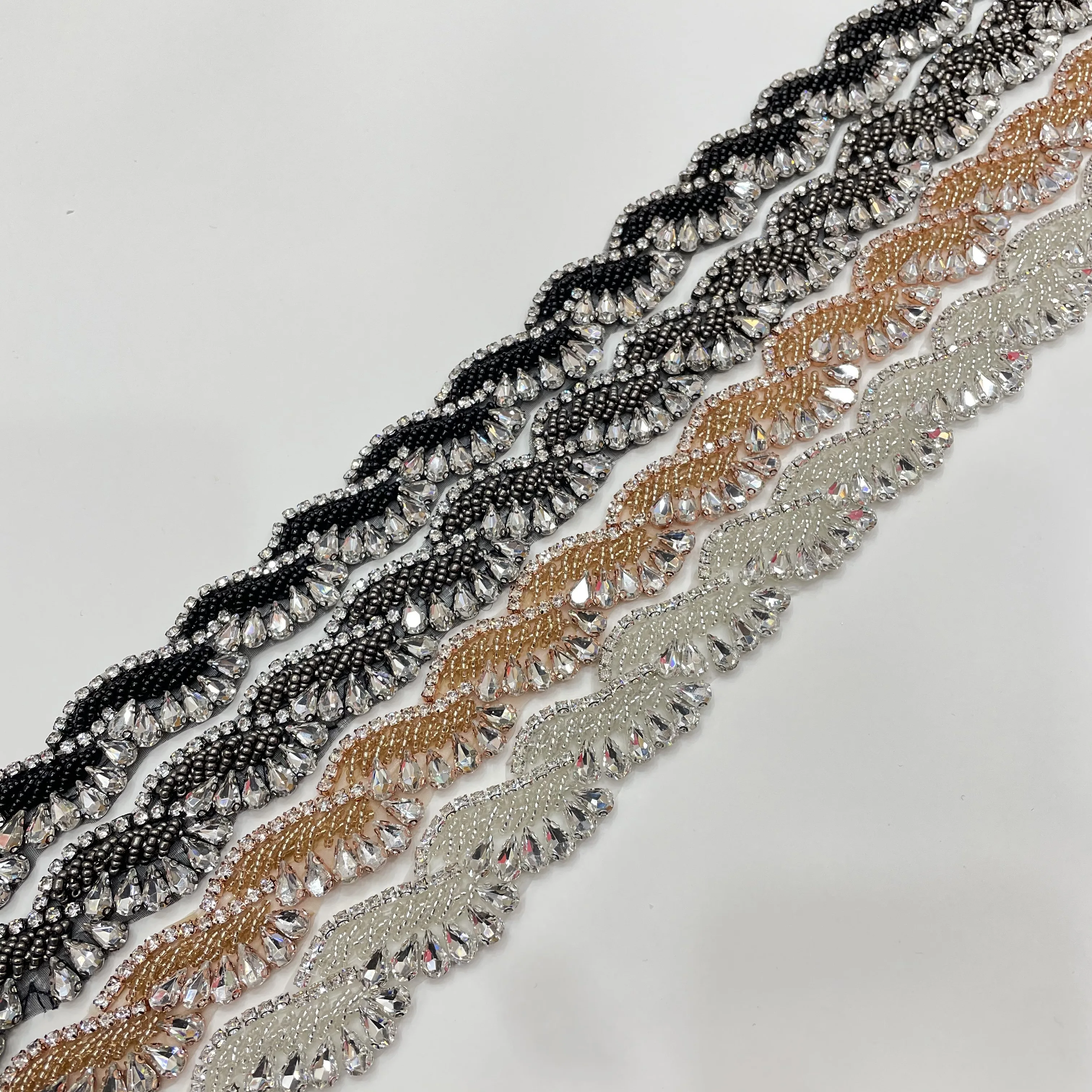 HC-8511 Hechun Wholesale Gold Rhinestone Beaded Trimming and Glass bar Code
