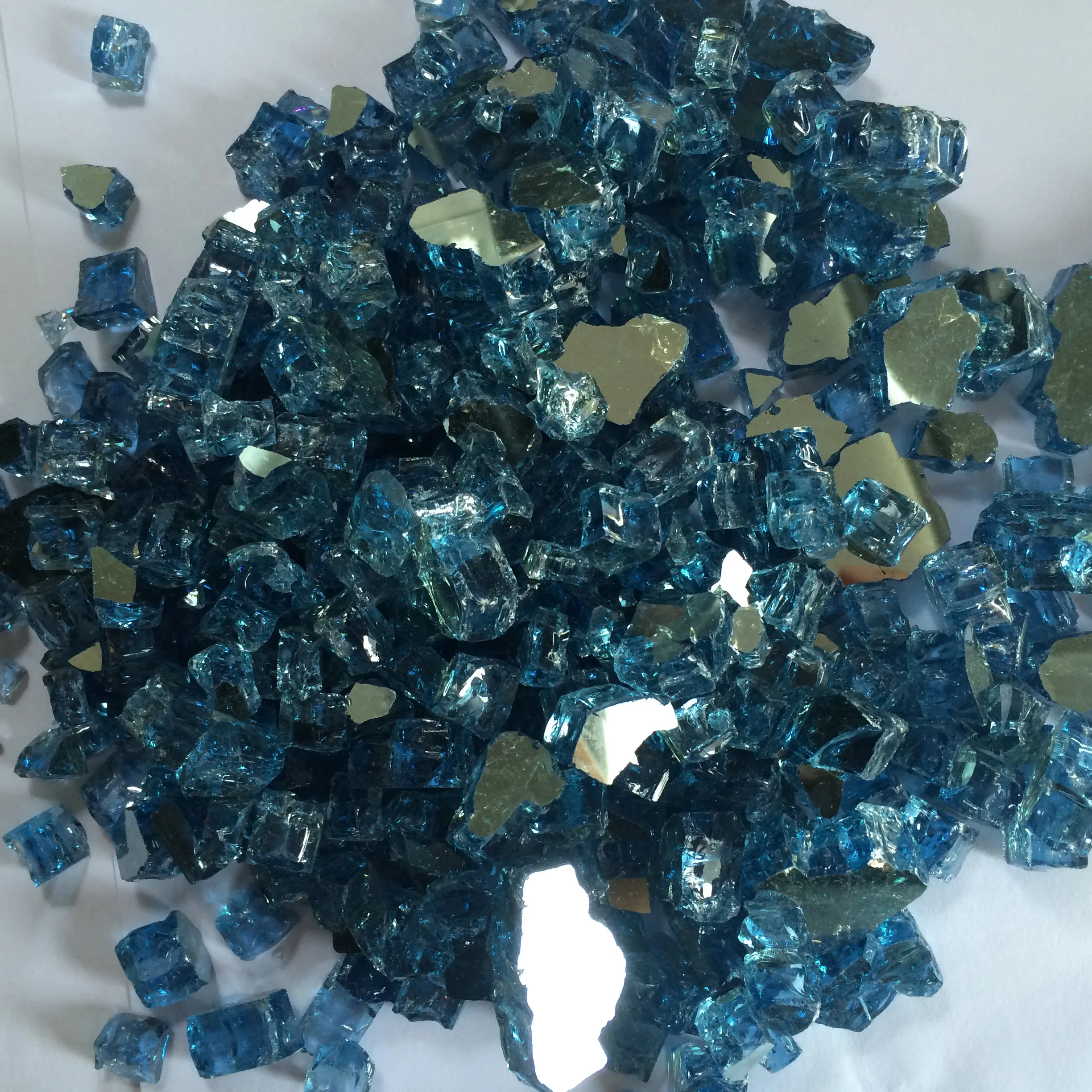 Wholesale sea blue fire glass chips crushed tempered glass stone