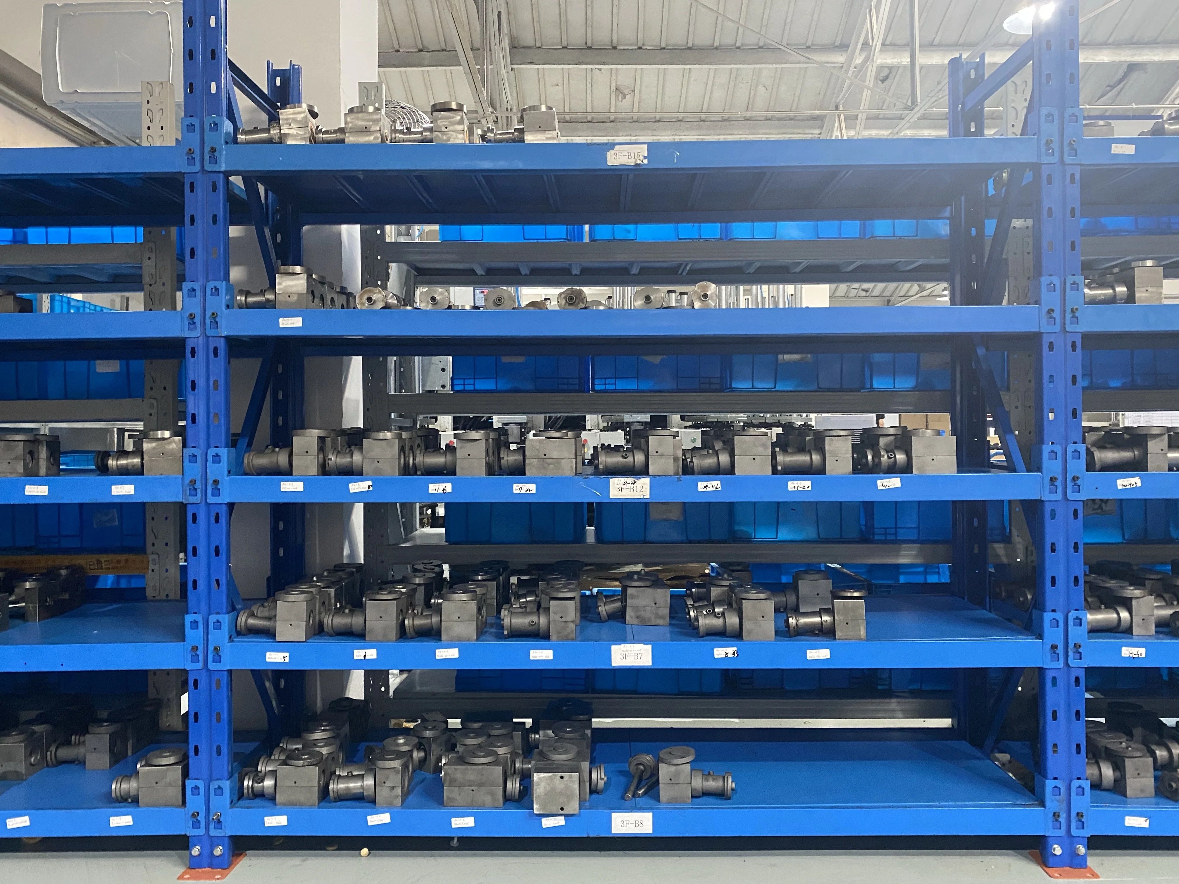 TM20-03  Auto Parts OEM52089331AC Top Strut Mount For JEEP Strut Mounting 52089-328AC 52089331AC