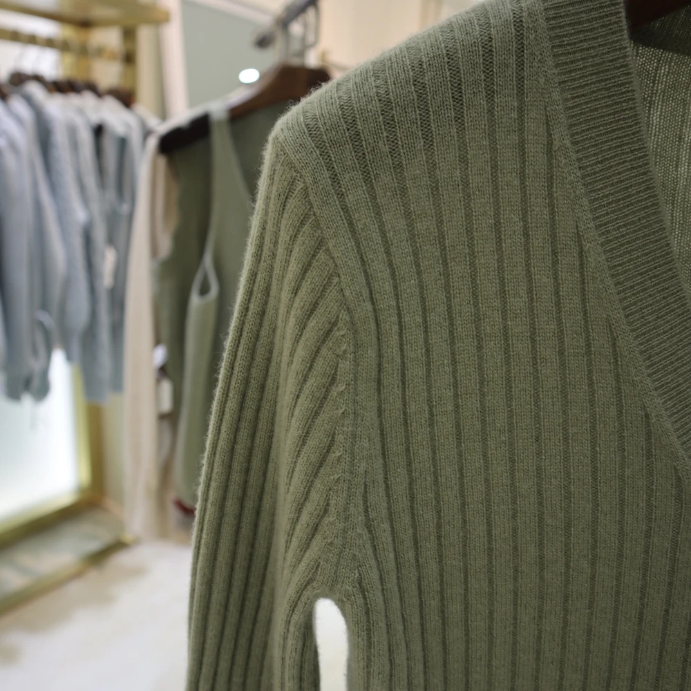 
Fresh and simple design v neck 100 cashmere fall cardigan sweaters for women 