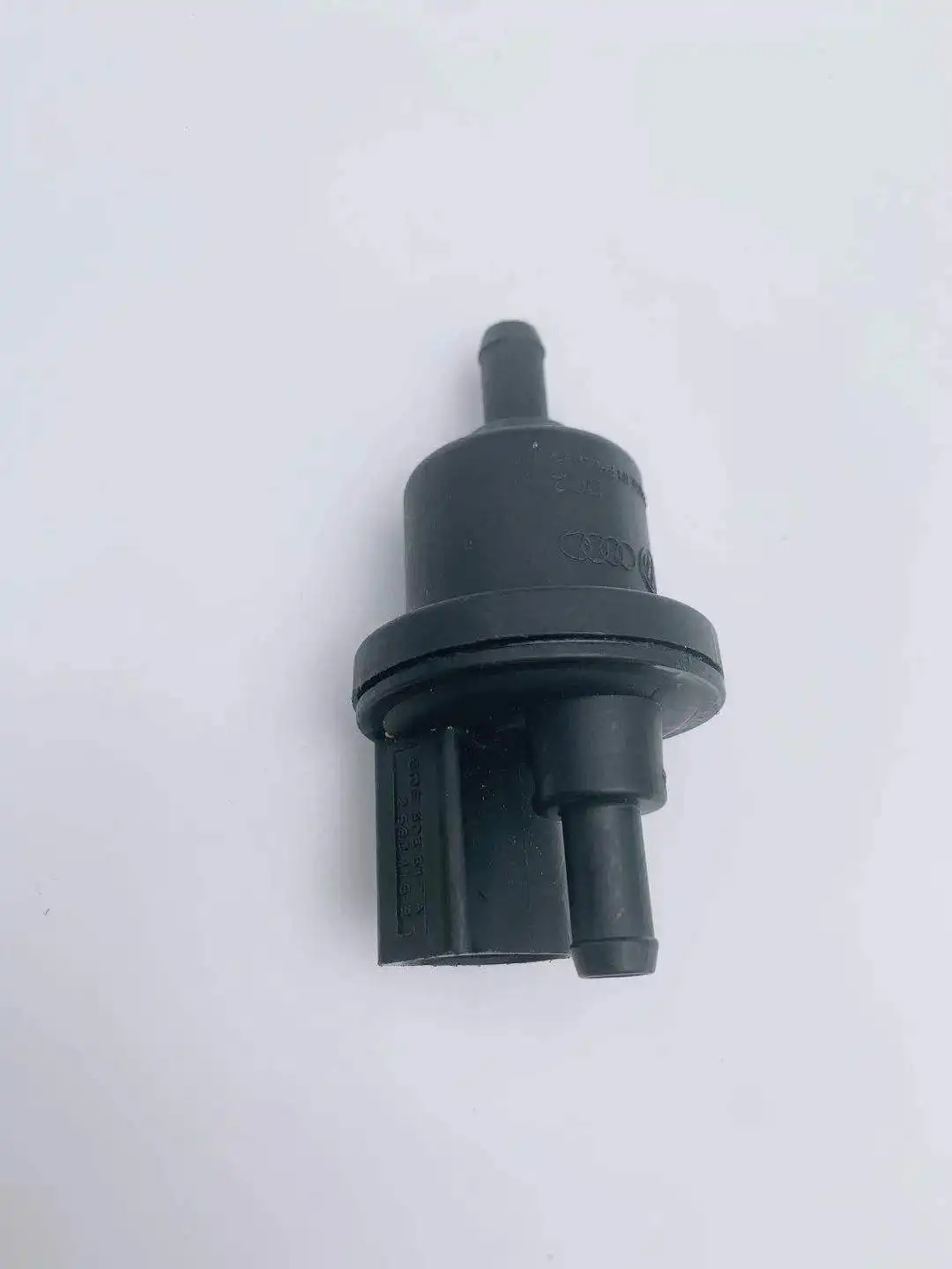 6Q0906517 Auto Engine Fuel Tank Breather Valve For Skoda Seat VW Audi