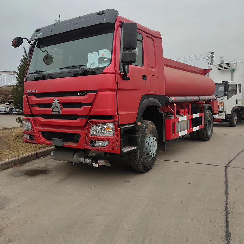 Sinotruk Howo 4x2 6 Wheeler Fuel Tank Truck 10cbm Howo Oil Tanker Truck With Pump