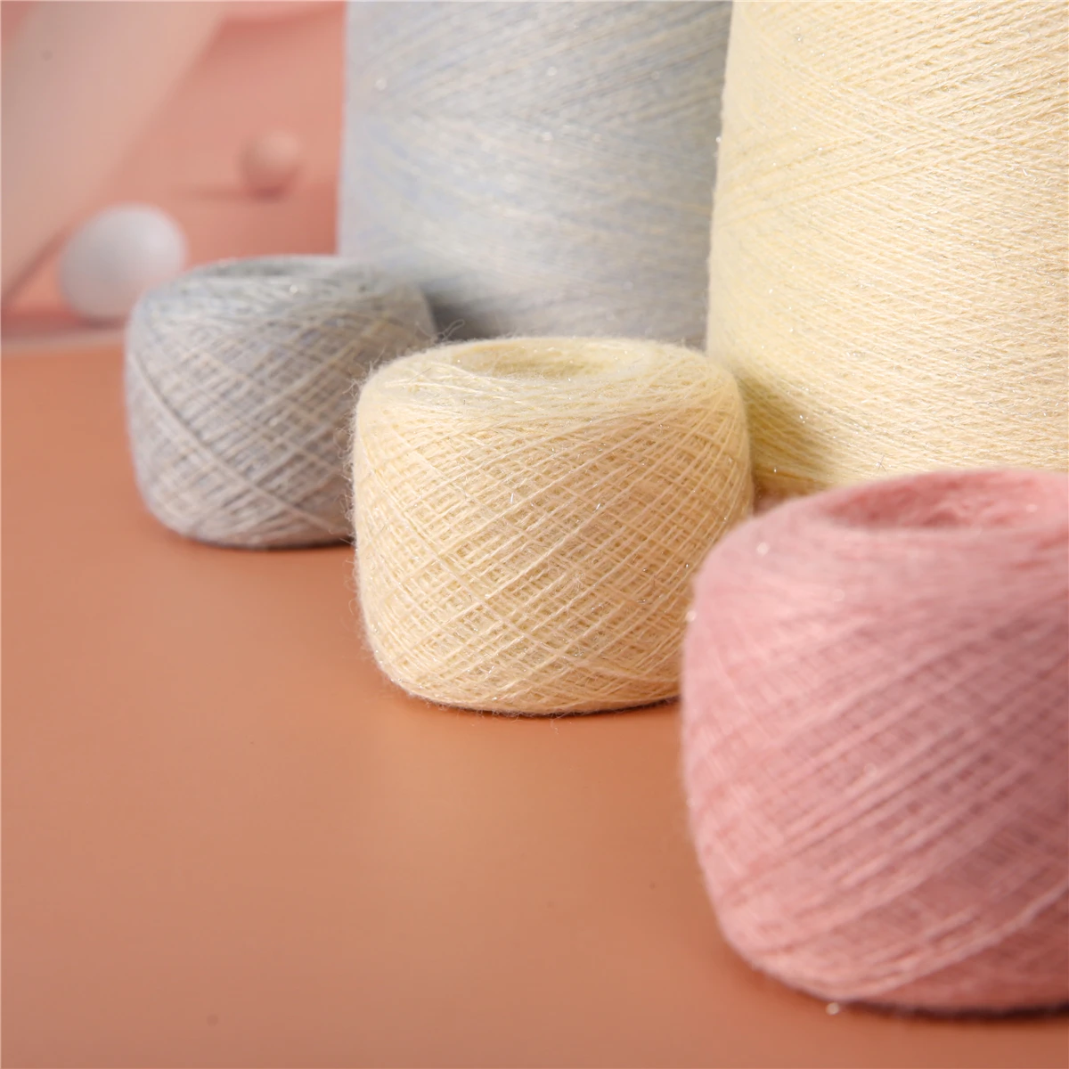 Оптовая продажа, дешевая цена, полиэстер, нейлон, акрил, люрекс, Смешанная Серебряная пряжа для вязания свитеров