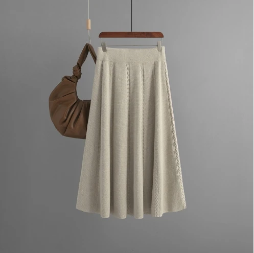 Wholesale Plus Size Women Casual Long Maxi Skirt Solid Color High Waist Long Pleated Skirt With Pocket