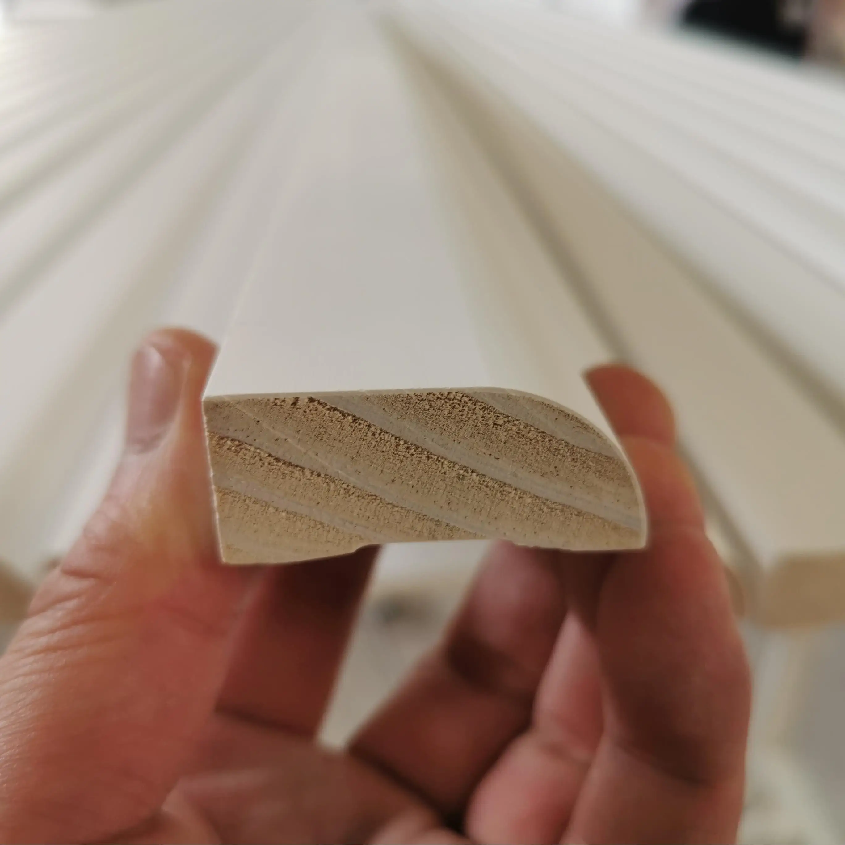 AUS NZ Beautiful Pre-finished White Primed Radiata Pine Floor Quarter Pencil Round Shoe Molding Trim Pieces Deco Strip