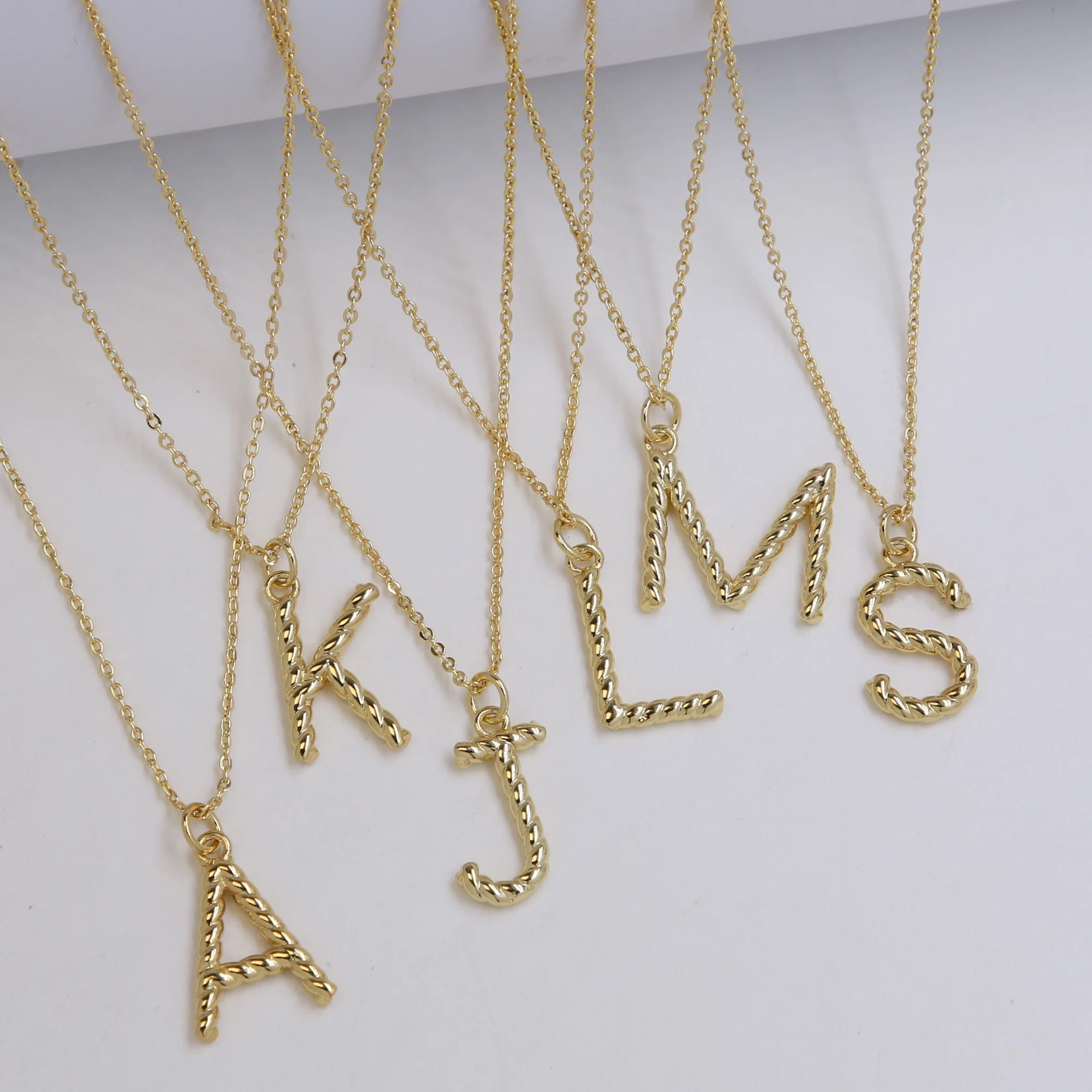 Brass Twist Initial Necklace Fashion Jewelry Letter Pendants For Necklace Couples Gold Necklace Women Men