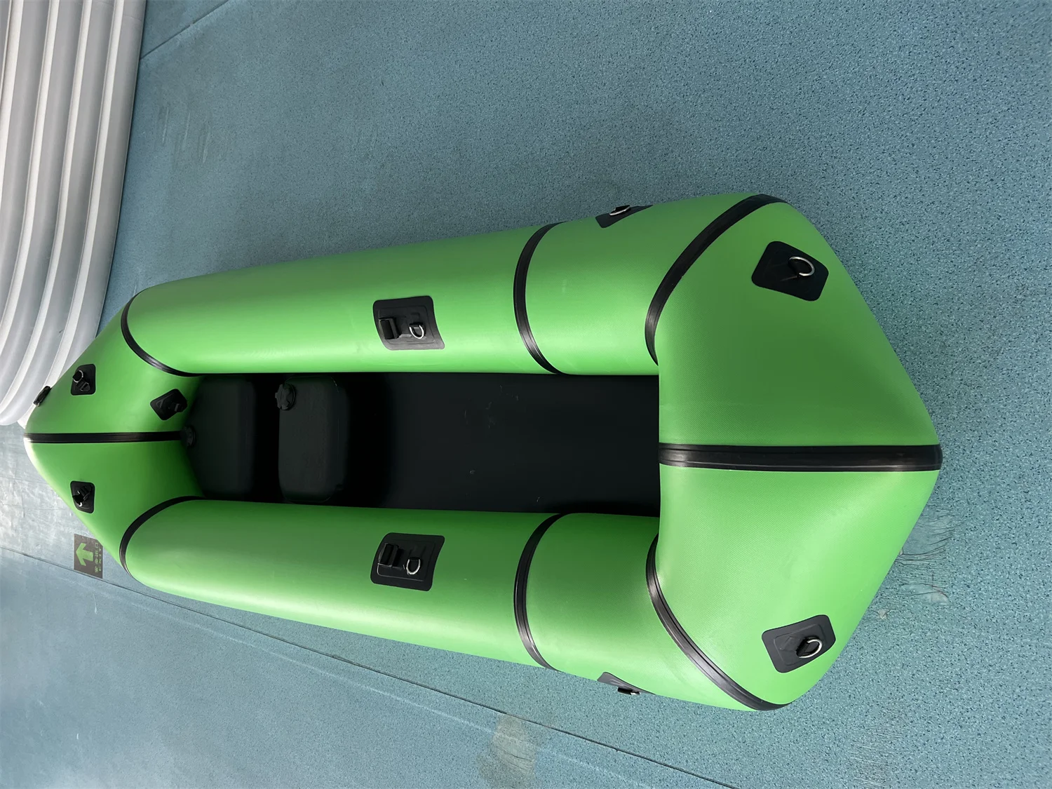 2023 new etyle Lightweight Inflatable Tpu Rowing Boat White Water Pack Raft 1-person Inflatable Packraft/ Bike Raft Paddle Kayak