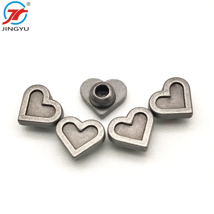 Пользовательские моды черная матовая латунь кожа джинсовая куртка на заклепках на пуговицах оптовая продажа, круглым носком и металлическими заклепками сушилка для одежды