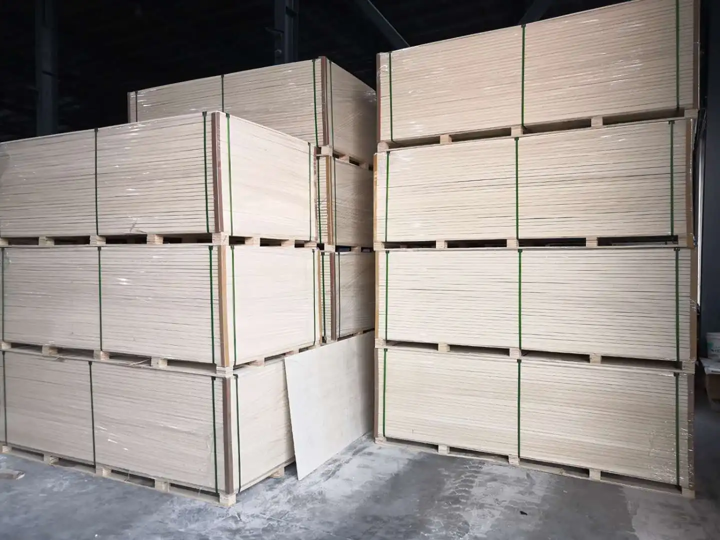 MGSO4 panel fireproof MGO board SIP Magnesium oxide board for exterior wall factory price