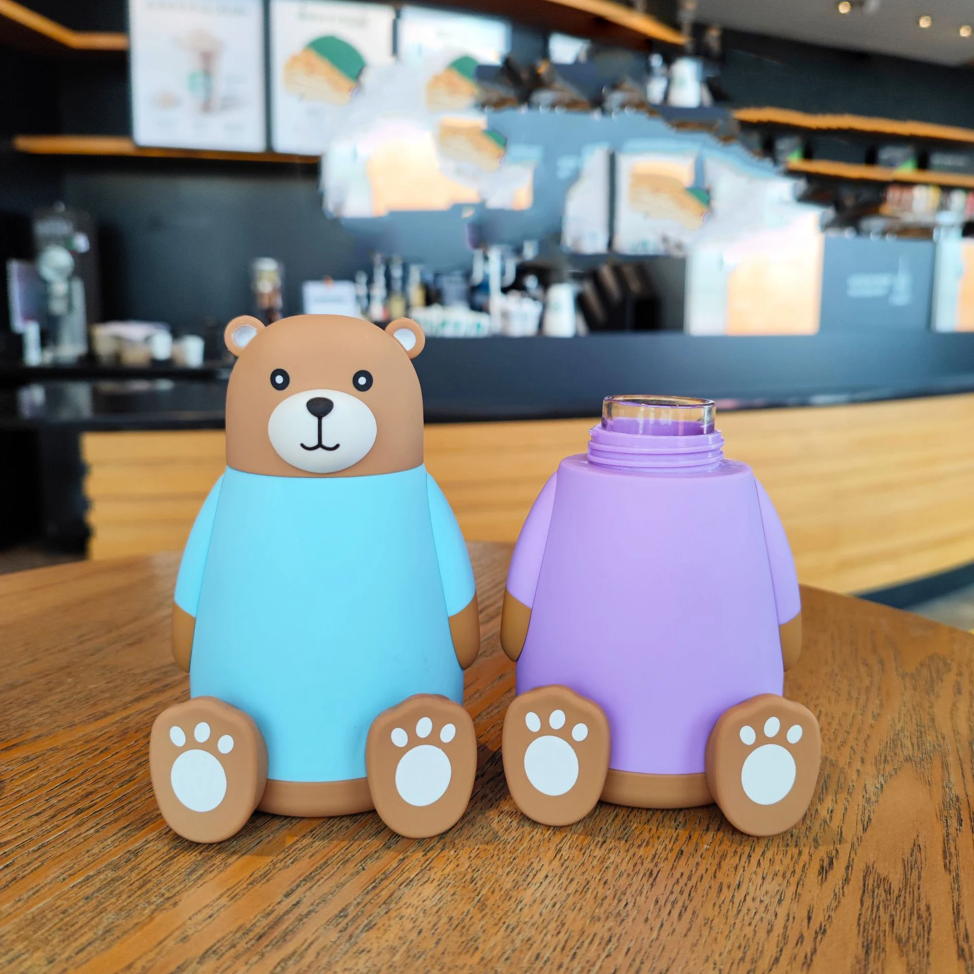 Hot sale 320ml cute glass 3D bear heat resistant colored glass water bottle