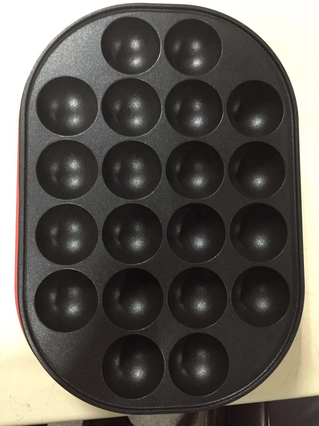 Takoyaki Maker with 20 holes in  non-stick coating grilling plate