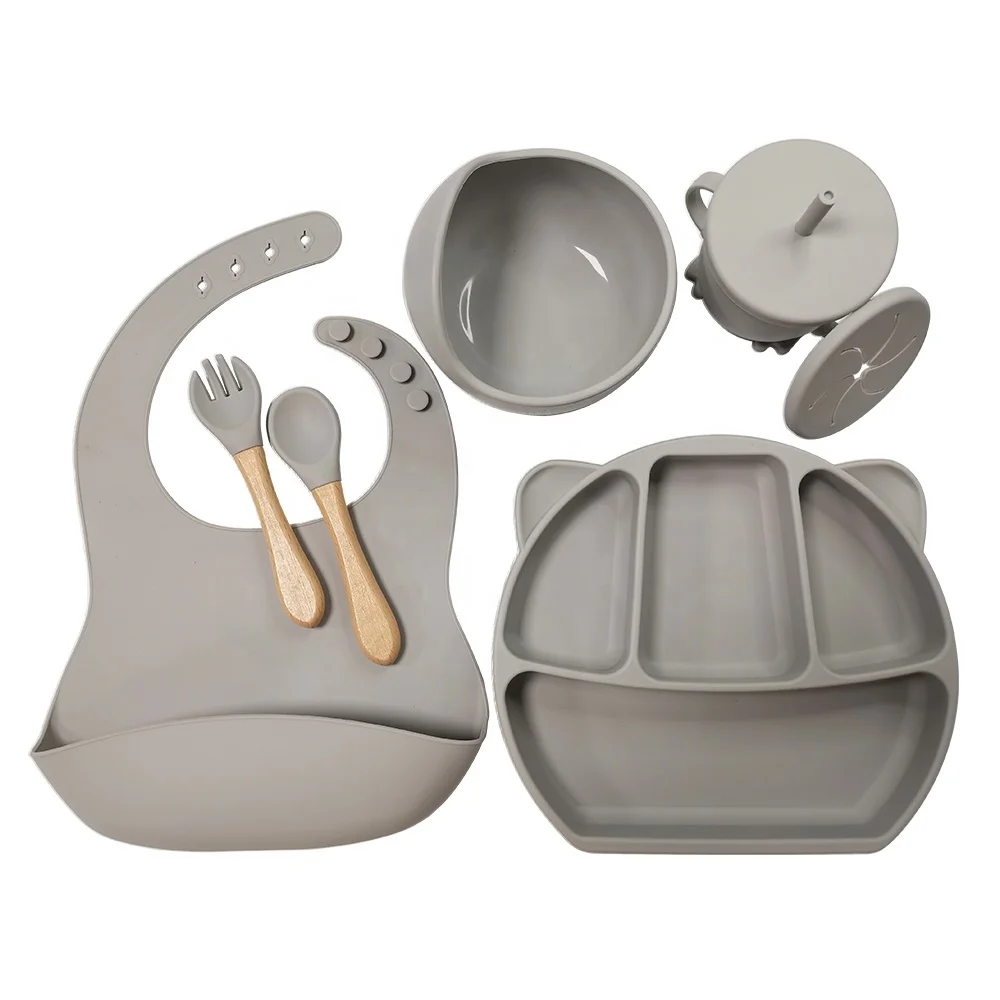 2021 New 6pcs Baby Silicon Feeding Set Silicone Suction Plate, Bib, Bowl, Sipper Snack Cup, Wooden Spoon, Fork