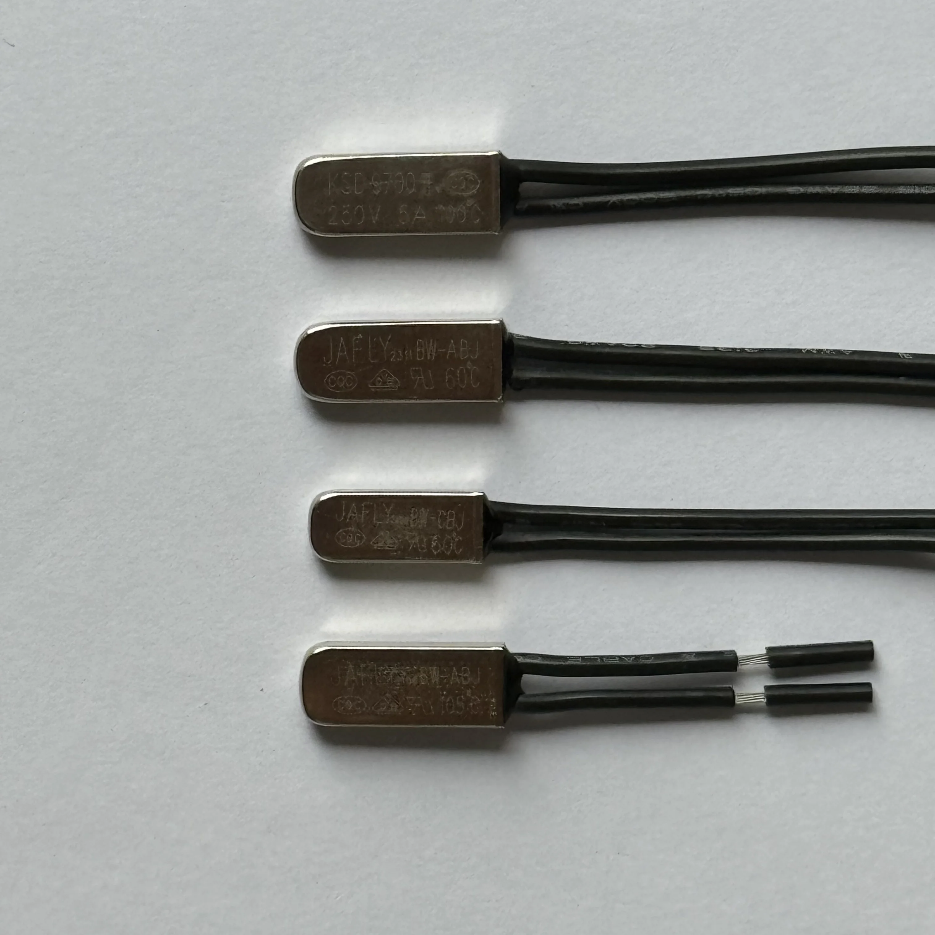 JIHUI Bimetal Thermostat Overload Thermal Protector for Car Window Lift Wiper Motor