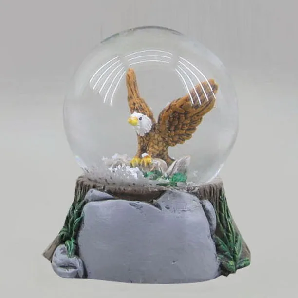 45mm Souvenir Wolf Snow Globe Custom Animal Zoo Water Globe Resin Moose Glass Snow Ball