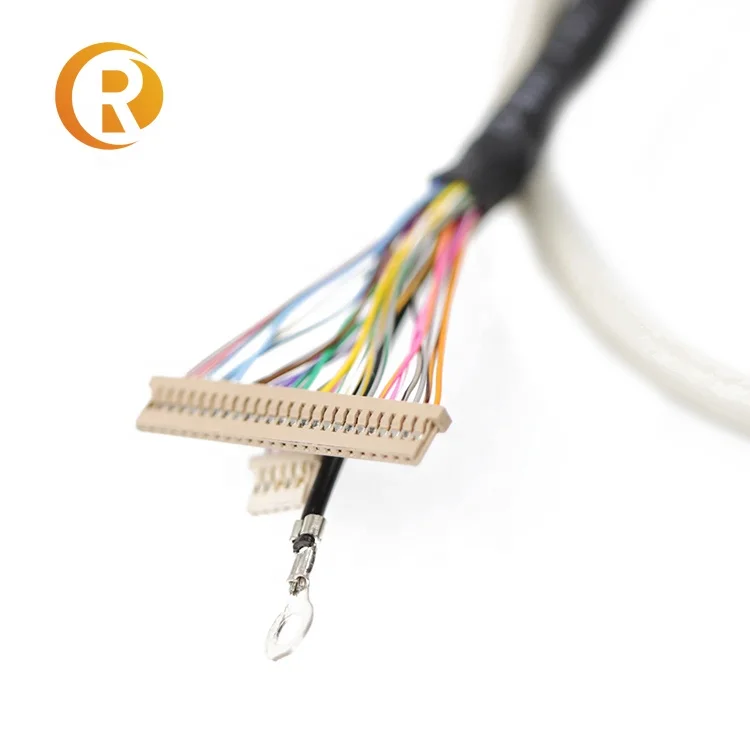 Переходник Molex с 4 контактами на 3 и 4-контактным штекером длиной 20