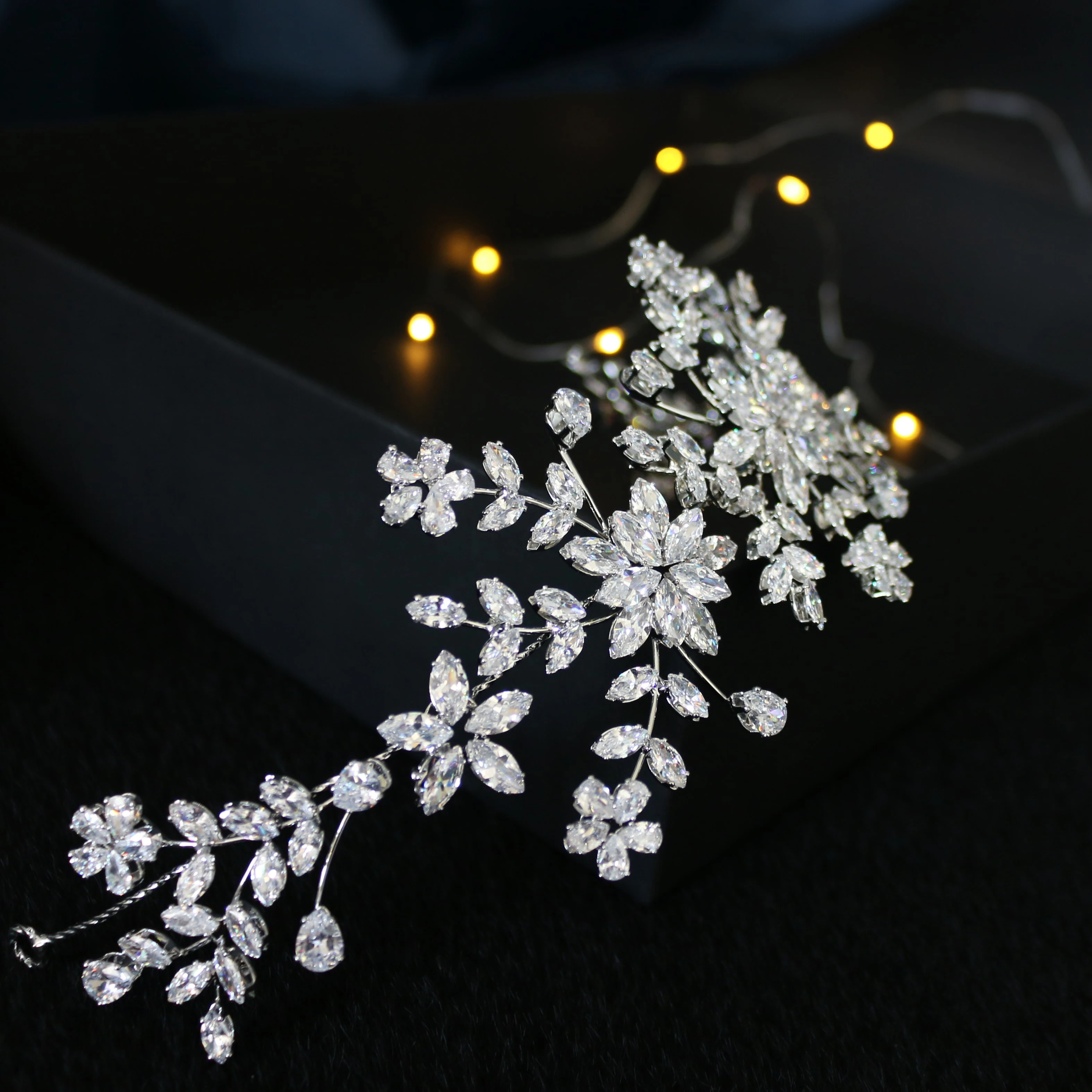 Fashion Style Bridal Wedding Rhinestone Flower Sliver Leaf Tiaras For Woman