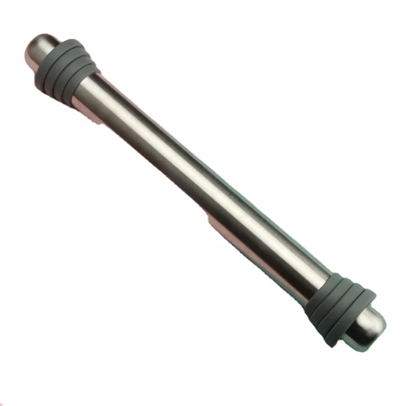 Height adjustable stainless steel rolling pin with 4 removable thickness rings