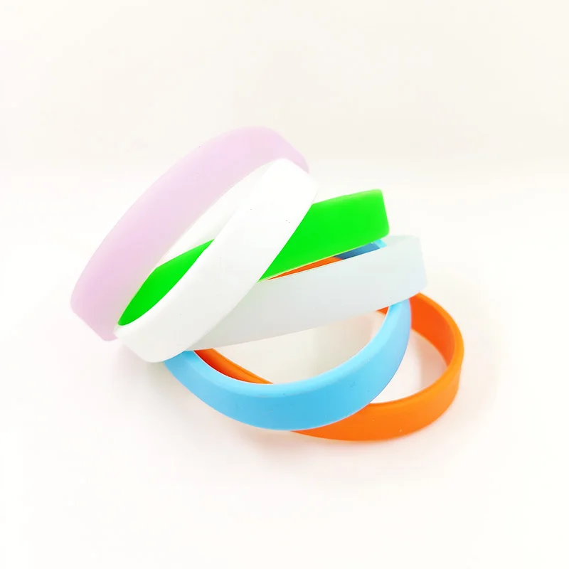 
Printed Engraved Custom Bracelet Plastic Silicone Rubber Silicone Wristband Debossed 