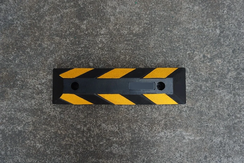550*150*100mm New Arrive Driveway Street Stop Parking Lot Rubber Road Wheel Stopper