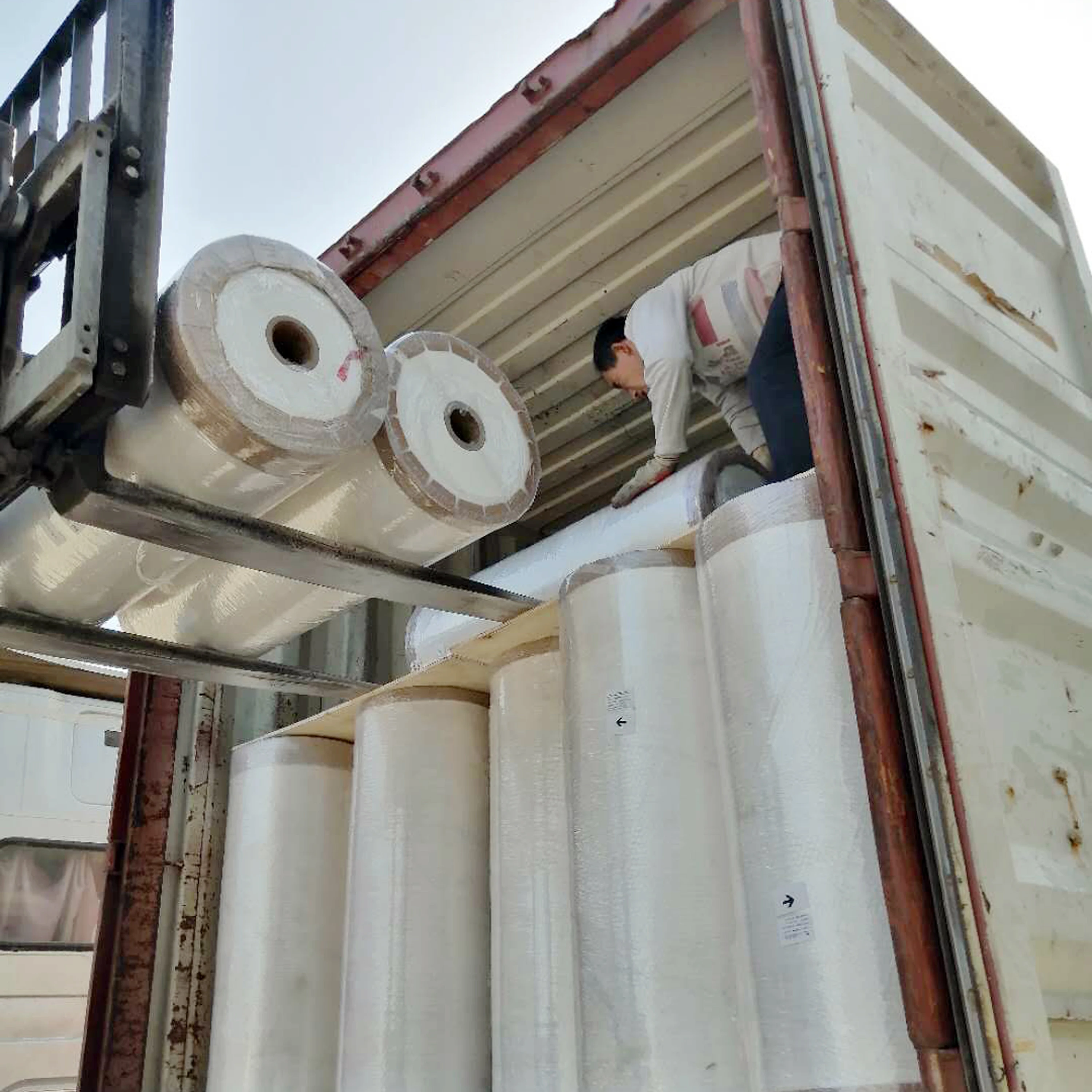 top coated self adhesive paper semi glossy sticker direct thermal label jumbo roll