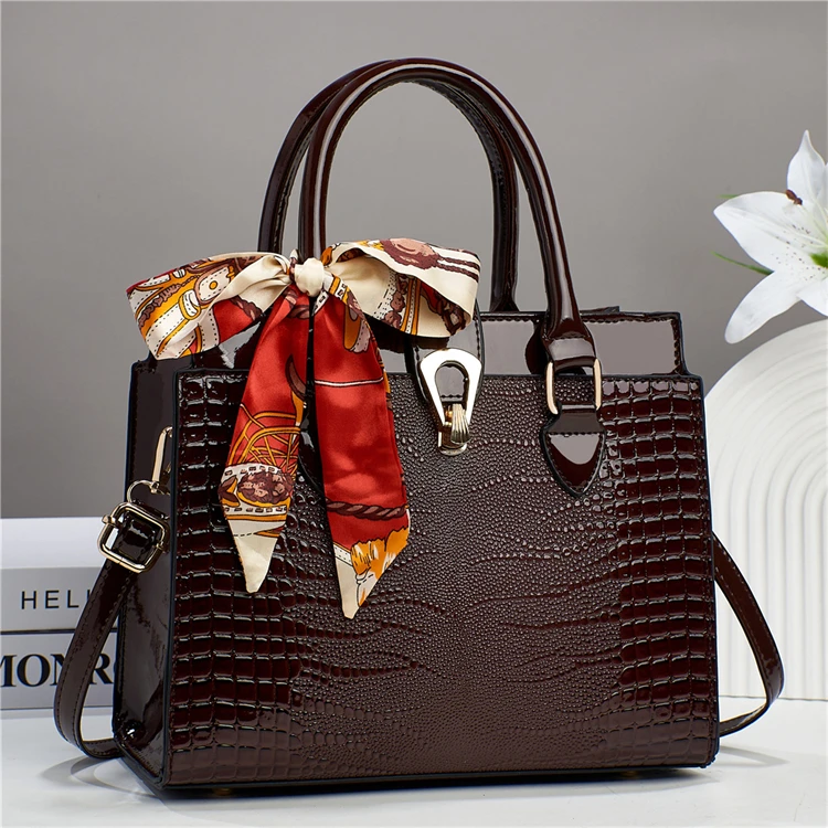 china manufacturer luxury crossbody pu simple high quality fashion chain women shoulder handbags
