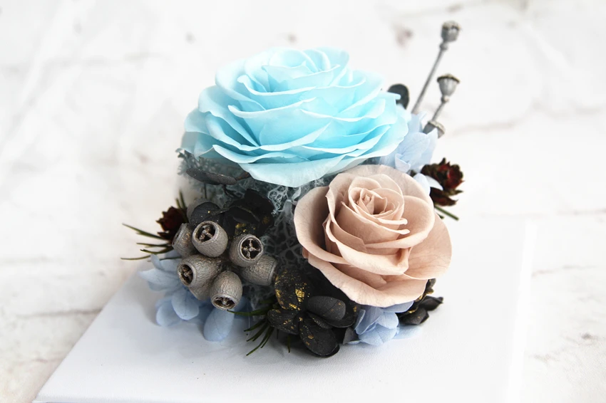 
Preserved Rose Flower In the Mirror Decorative Gifts Preserved Rose Flower Box Mirror Box 