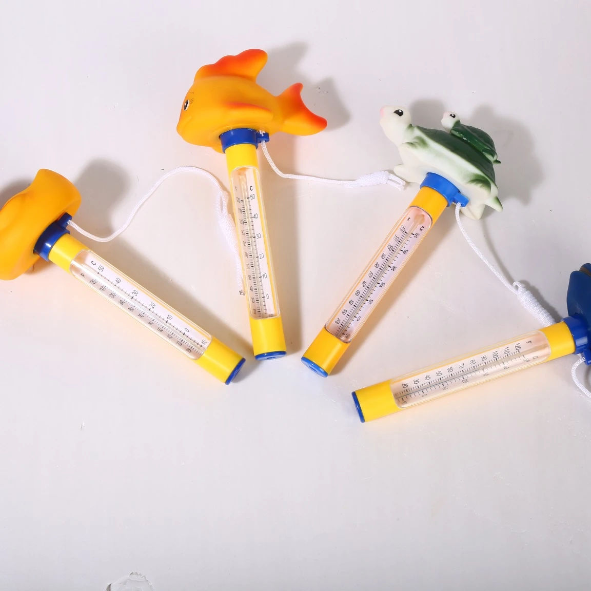 Swimming pool cartoon floating digital thermometer pool cleaning accessories