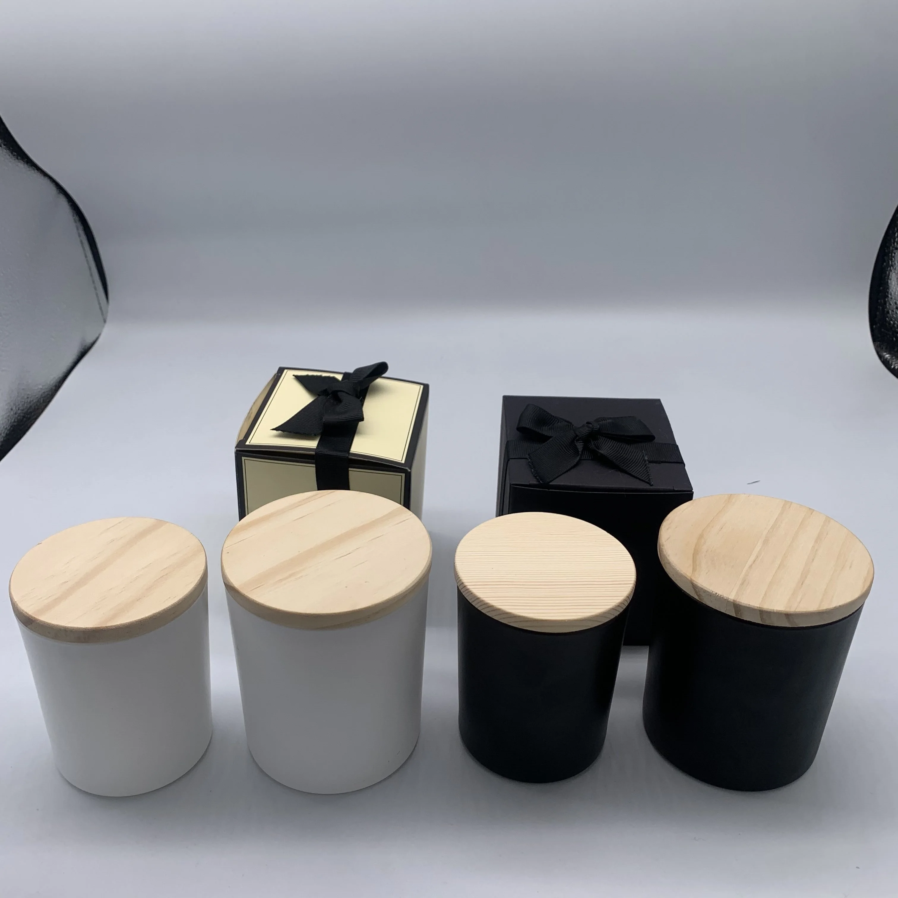 
Hot sell luxury custom logo frosted empty glass candle jar with lid and gift box 