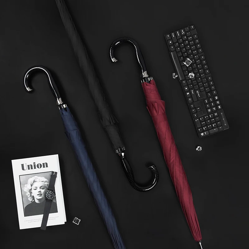 Guangong manufacturers high quality wind resistant burgundy navy blue black umbrella with shoulder strap cover for rain and sun