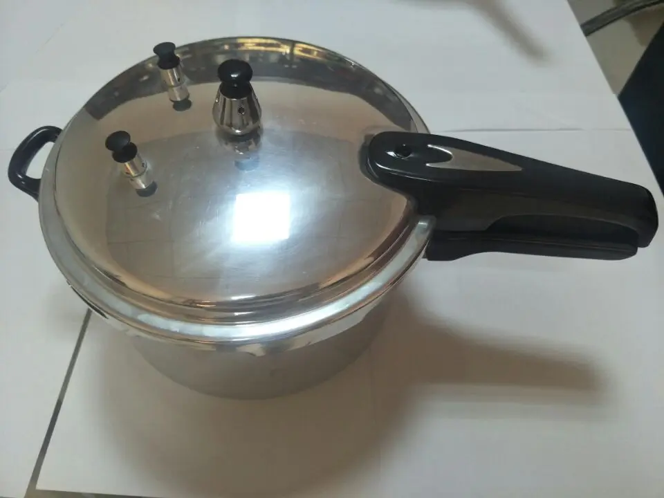 3L Multi-safety Home Mirror Polished Pressure Cooker  For Cooking 18CM