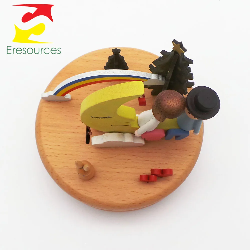 High Quality Beech Wood Lovely Couple Wooden Music Box
