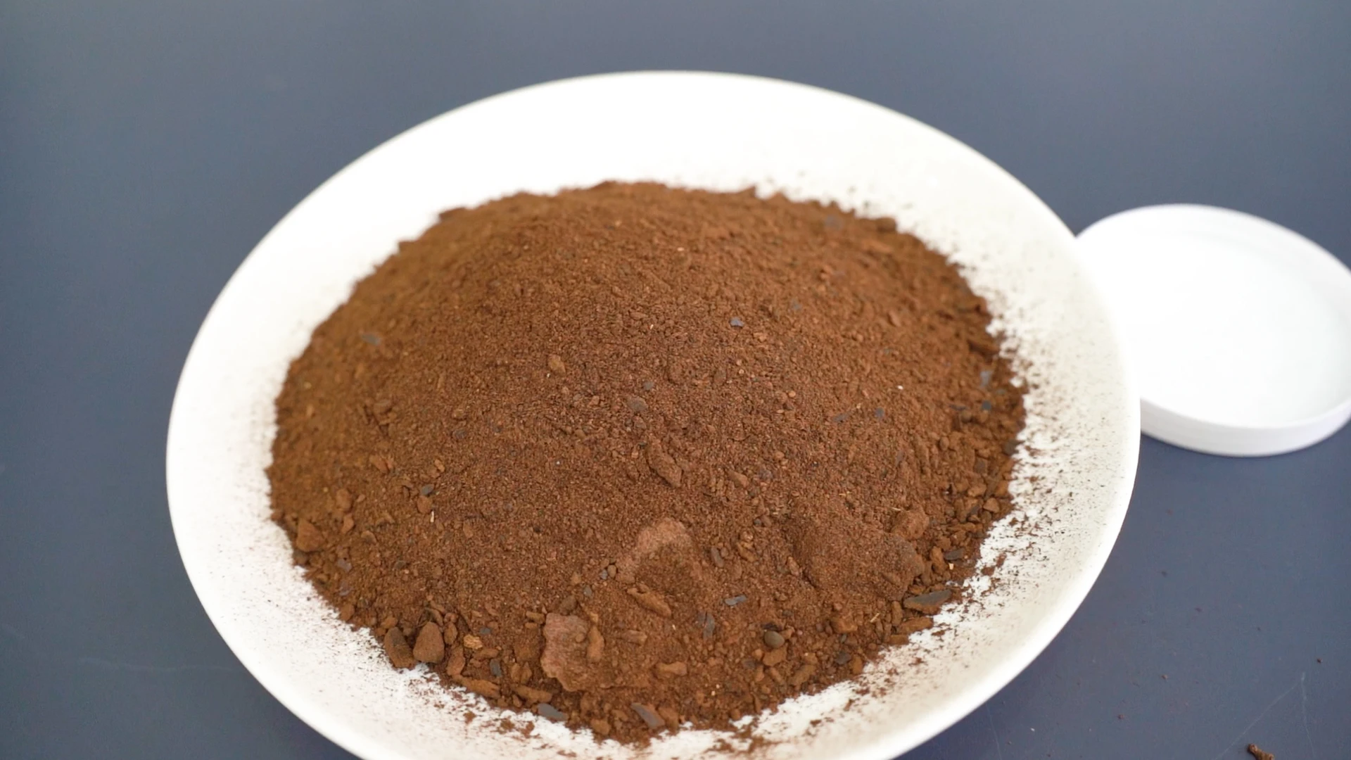 High Protein Organic Rapeseed Meal Food Grade Animal Feed for Sheep Cow Pig Fish Horse & Cattle Packaged in Bags for Farm Use