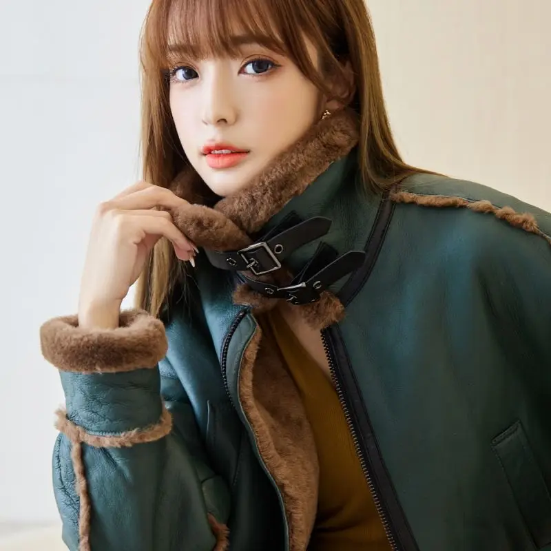 Wholesale fur coats with sleeves with Fox Collar woman leather coat fur coat bomber jackets woman fur jacket