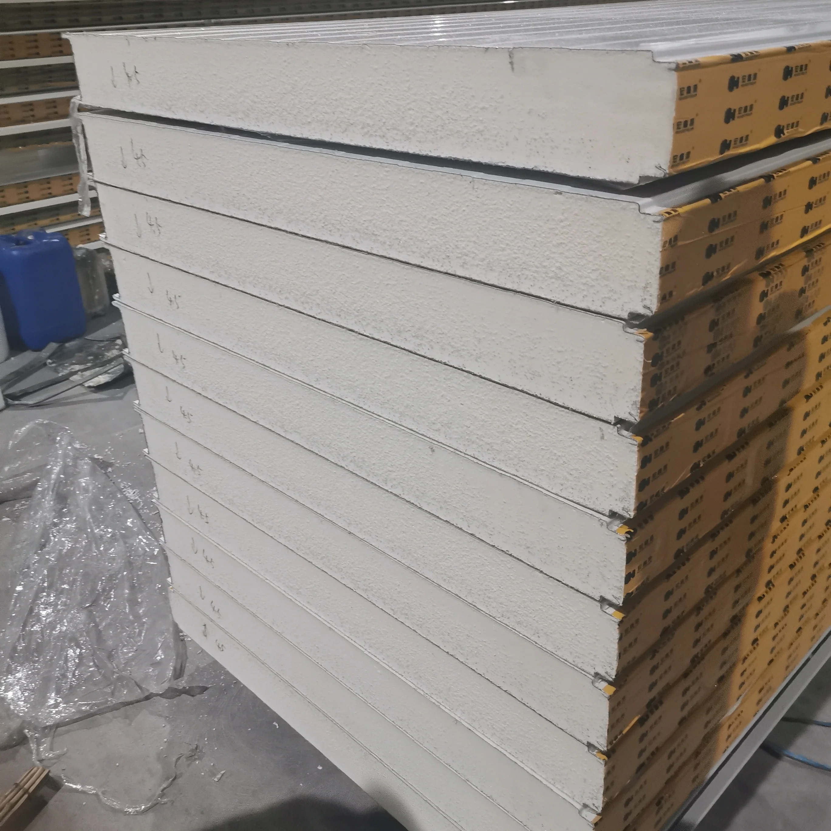 Exterior Steel Wall Cladding Building Material PU/PIR/Polyurethane Insulation Sandwich Panel