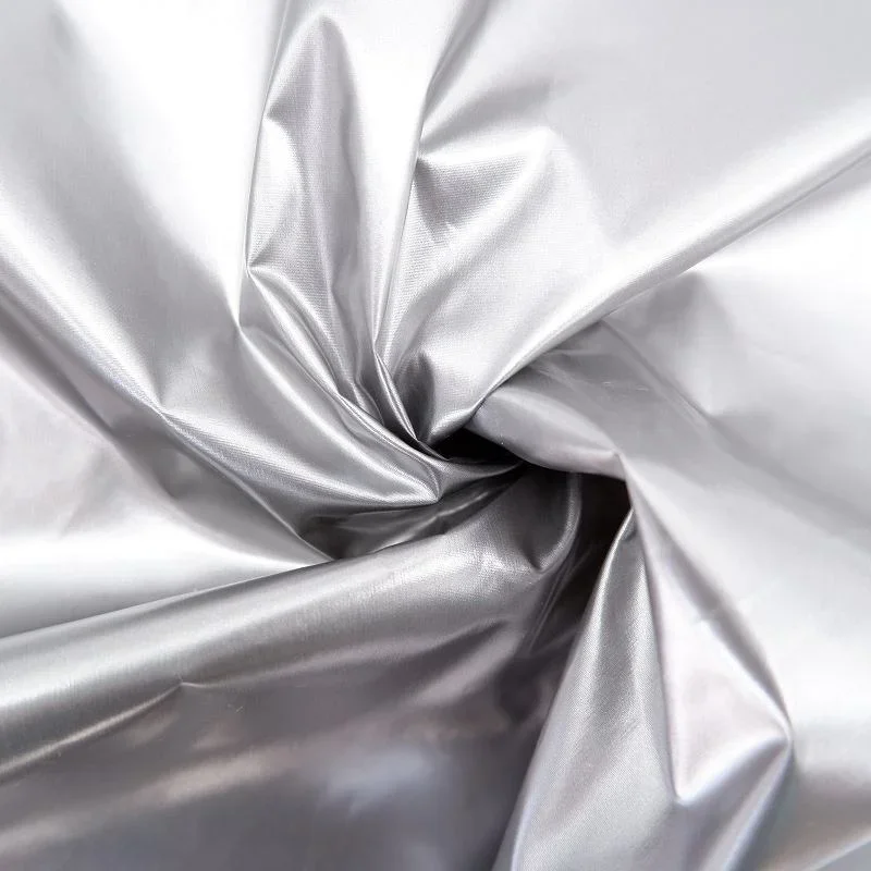 Blackout 210t Taffeta with Waterproof PU & Silver Membrane Coated for Car Cover Furniture Cover or Curtain