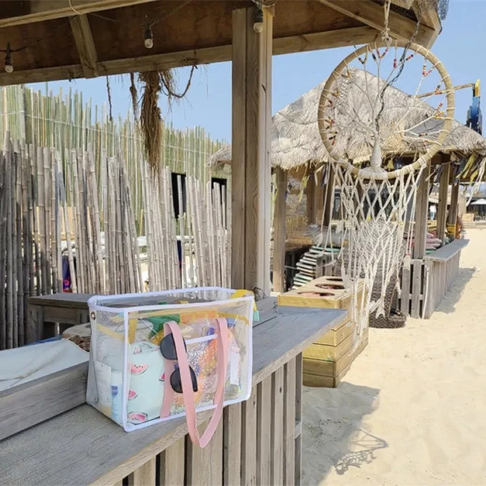 Hot Selling Summer Large Capacity Women Clear Handbags Pvc Jelly Bags, Transparent Beach Tote Bag With Rivets Crossbody Bag