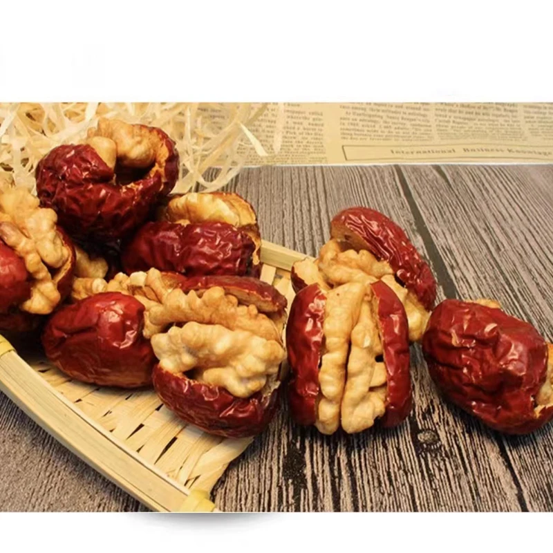 Тонкая оболочка свежие вкусные китайские даты Красного Джуба смешанные с грецкими орехами