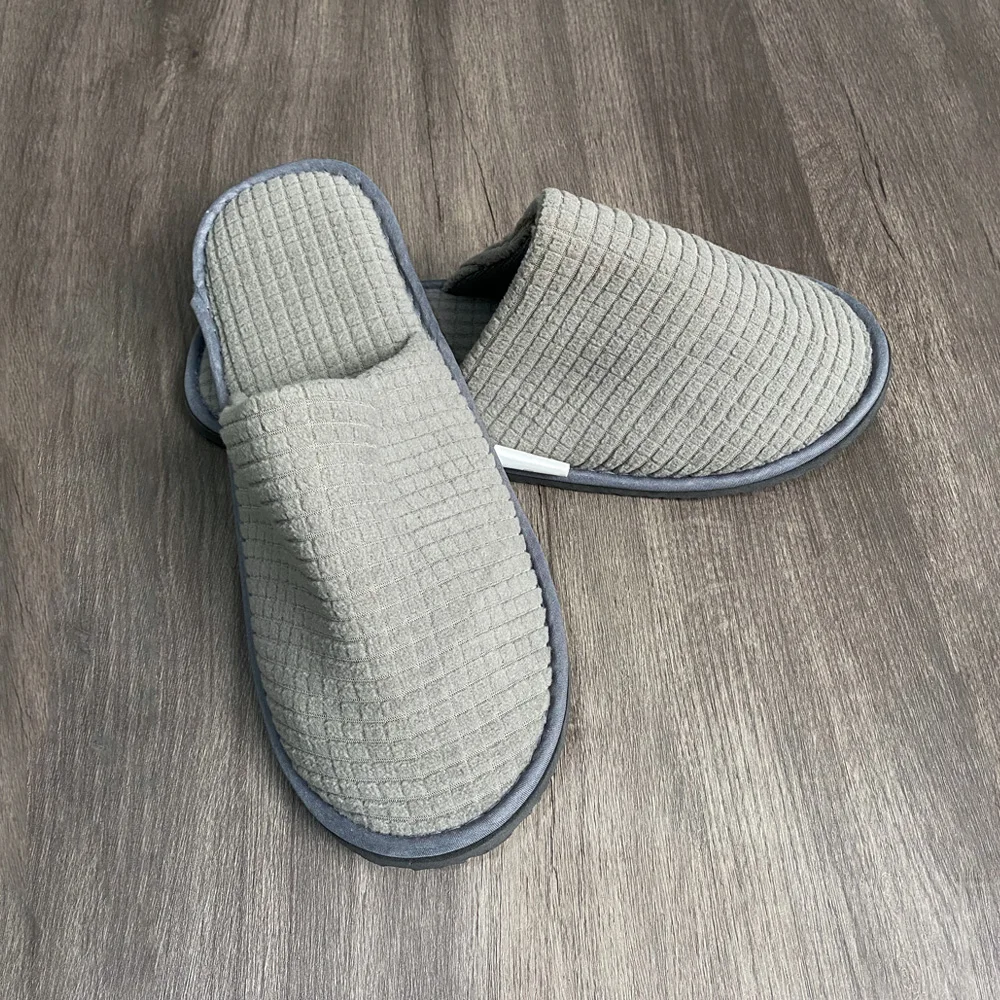 Hotel customized disposable slippers non-woven hotel slippers velvet coral velvet waffle hotel slippers