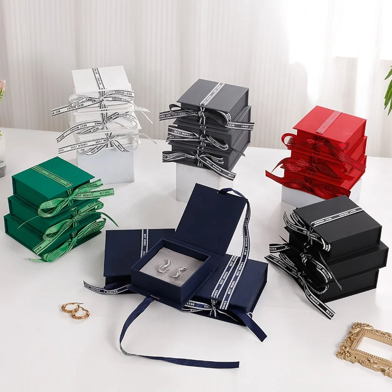 Luxury Stock Flip Open Ribbon Close Paper Cardboard Jewelry Packaging Custom Logo Printed Bracelet Jewelry Box