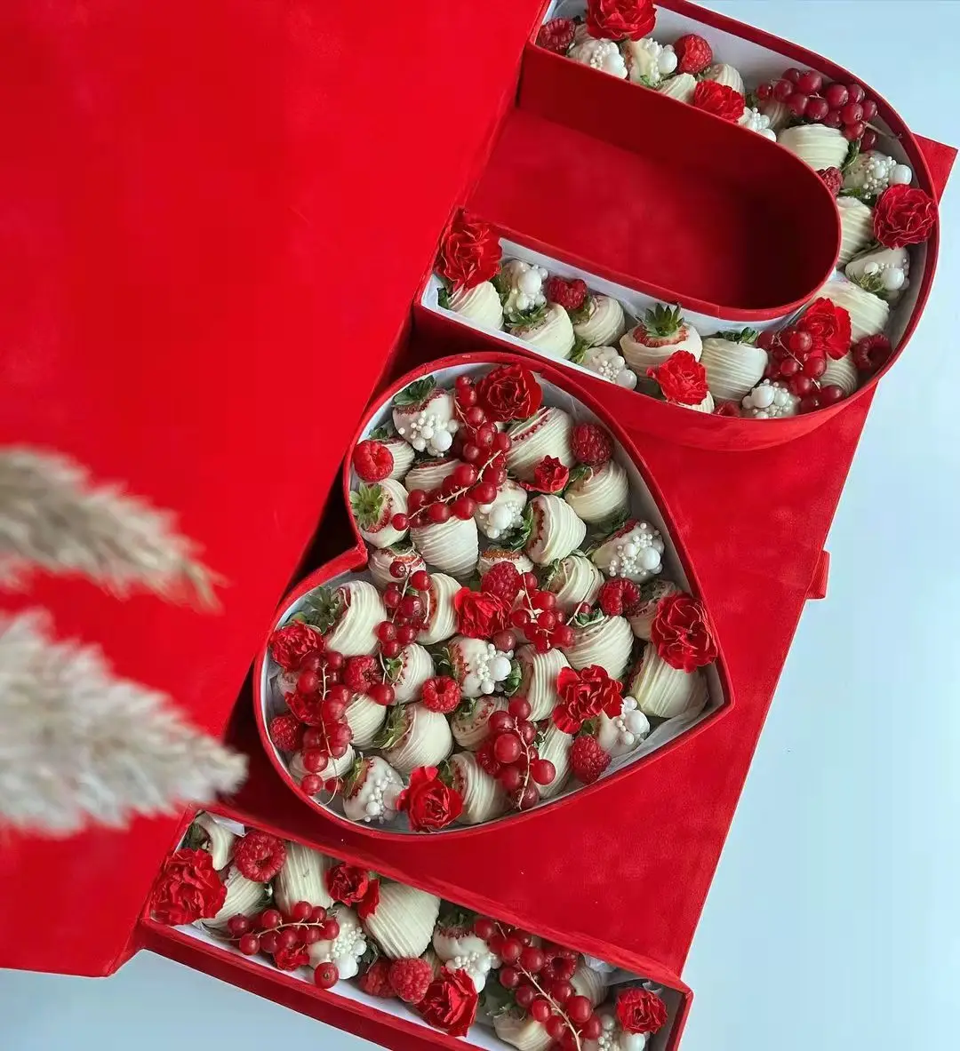 floral love chocolate bar goody packaging rose I heart you shaped wedding gift box cardboard letter for flower strawberry