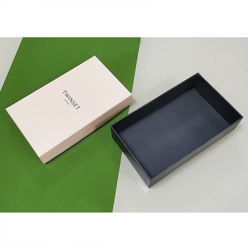 Beautifully Designed Kraft Cardboard Lid Base Box Ladies Underwear Socks Fur Food Packaging UV Embossing Matt Lamination